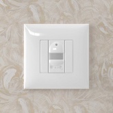 Датчик движения DKC Avanti в стену 3-х проводный 4А 100-240В 50-60Гц , белое облако