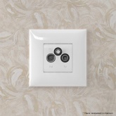 Розетка TV-FM-SAT DKC Avanti в стену, белое облако