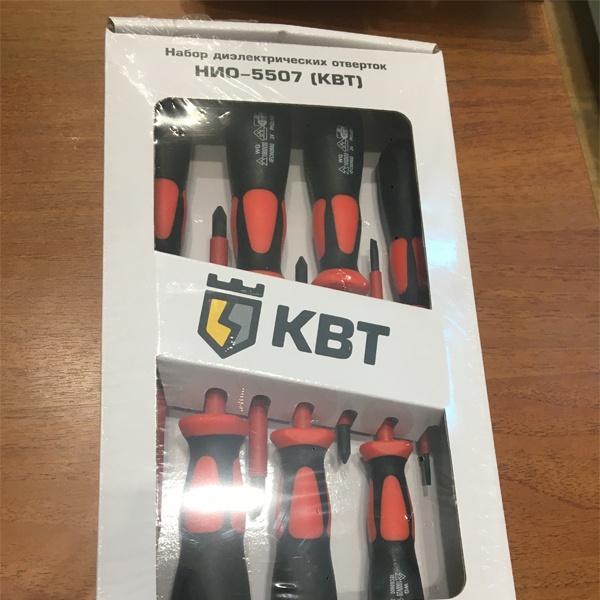 Набор диэлектрических отверток VDE с профилями «шлиц»/Philips/Pozidriv, 7 шт. НИО-5507 КВТ