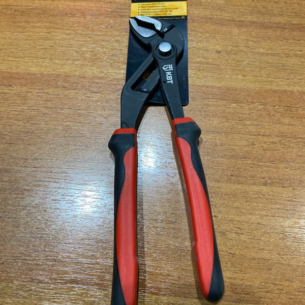 Переставные клещи с кнопочной фиксацией, длиной 250 мм, раскрытие губок 0 - 50мм, двухкомпонентные ручки