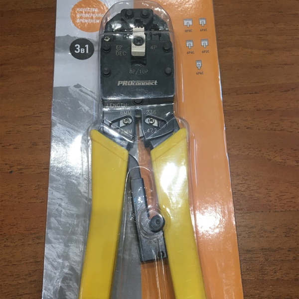 Инструмент для обжима разъемов RJ-45 (8P8C), RJ-12 (6P6C), RJ-11 (6P4C и 6P2C) и RJ-10 (4P4C), снятия изоляции и обрезки проводов