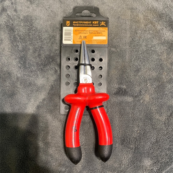 Изолированные длинногубцы КВТ Эксперт 160 мм, для работы под напряжением до 1000 В
