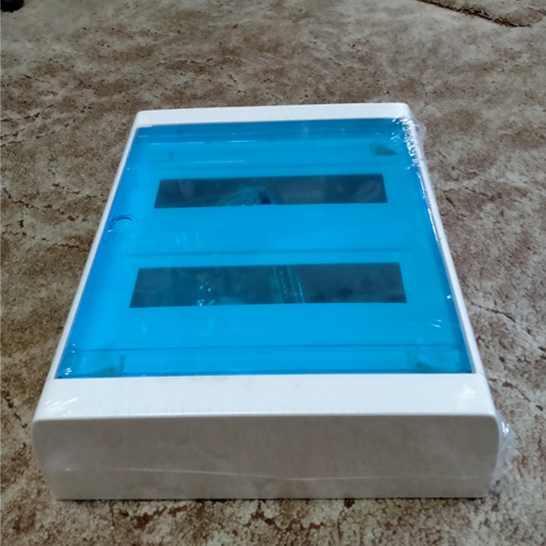 Навесной, распределительный бокс открытой установки, двухрядный, на двадцать четыре + два модуля с клеммами нейтраль+земля с прозрачной пластиковой дверцей