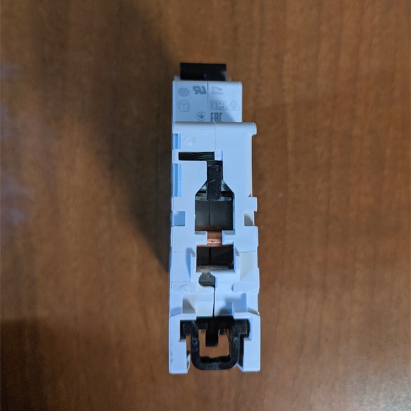 Модульный однополюсный электрический автомат ABB S201 System pro M на 2 Ампера, с характеристикой C