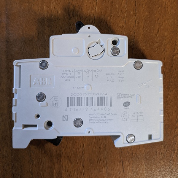 Модульный однополюсный электрический автомат ABB S201 System pro M на 16 Ампер, с характеристикой C