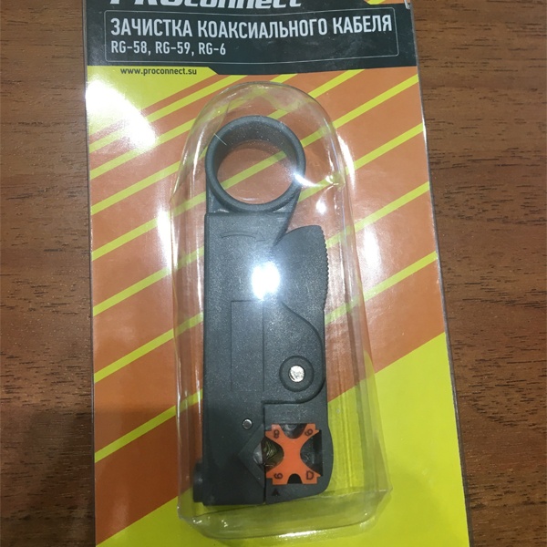 Инструмент ПРОконнект HT-332 для зачистки коаксиального кабеля