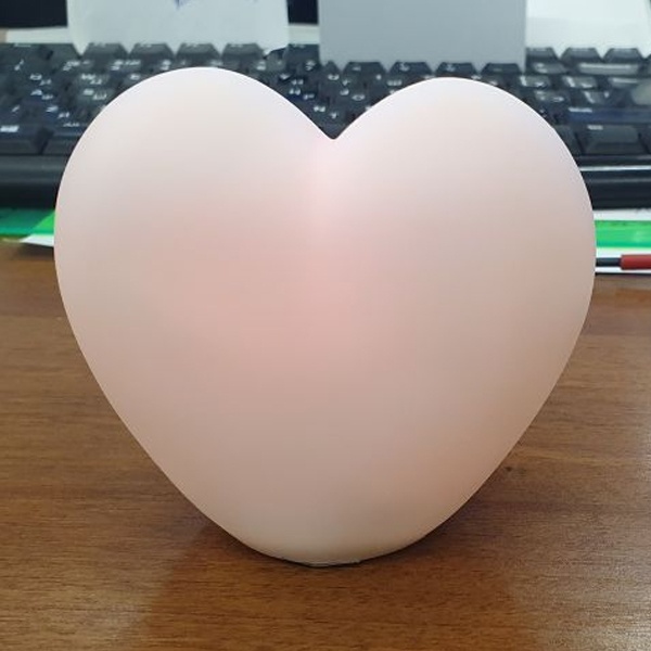 Настольный, декоративный, светодиодный, светильник-ночник в виде Сердца со сменой цвета, на батарейках