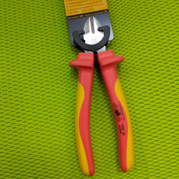 Изолированные боковые кусачки КВТ Профи 160 мм, для работы под напряжением до 1000 В