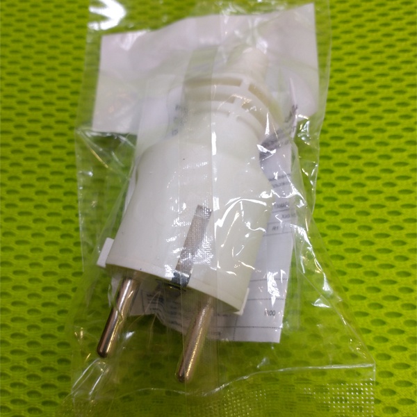 Вилка штепсельная ЭРА, с заземлением, максимальная мощность - 16A/3500Вт (кабель до 3x1.5мм2), поликарбонат