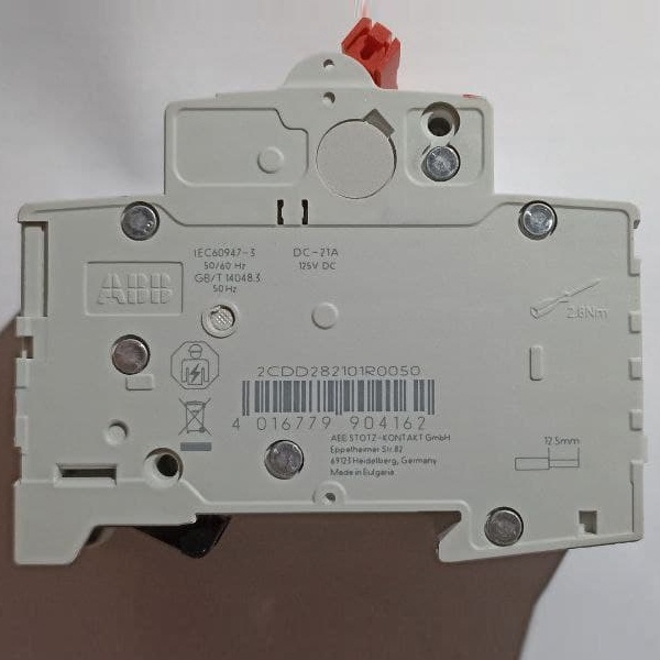 Двухполюсный выключатель нагрузки с красным рычагом фирмы ABB SD201 на 50 Ампер,2 модуля.