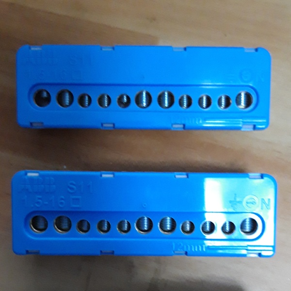 Винтовой клеммный блок нейтраль N5x16-6х6мм для боксов ABB серии Mistral