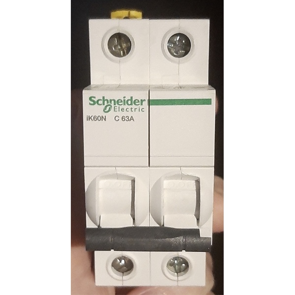 Двухполюсный модульный электрический автомат 63 Ампера уставка C, отключающая способность 6кА, Шнайдер Электрик Acti 9