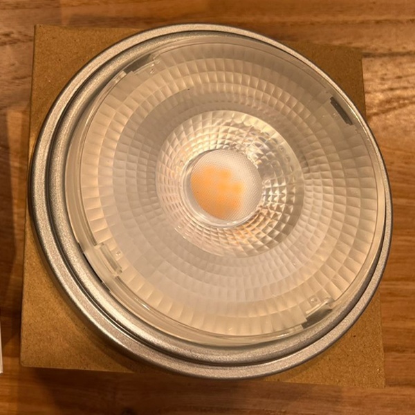 Энергосберегающая диммируемая LED лампочка акцентного освещения (напряжением 12 Вольт), мощностью 7,3 Ватт, с цоколем G53, угол излучения 40°, теплый белый свет