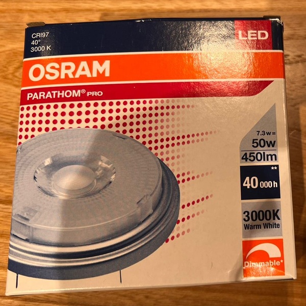 Энергосберегающая диммируемая LED лампочка акцентного освещения (напряжением 12 Вольт), мощностью 7,3 Ватт, с цоколем G53, угол излучения 40°, теплый белый свет