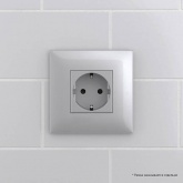 Розетка в стену DKC Avanti 2P+E со шторками закаленная сталь