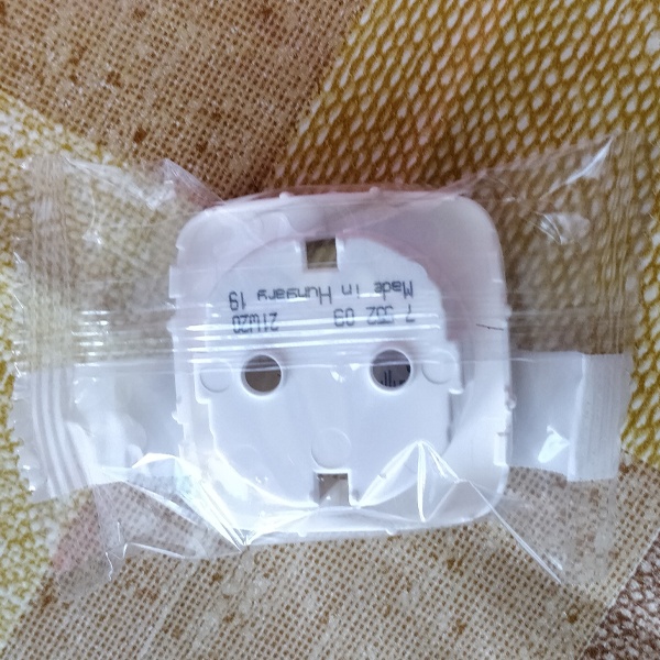 Лицевая панель розетки 2К+З, жемчуг, Legrand Valena ALLURE