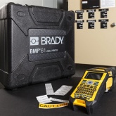 Принтер Brady BMP61-CYRILLIC-W русско-английская клавиатура