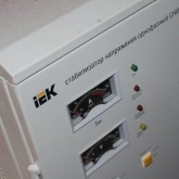 Стабилизатор напряжения ИЭК СНИ1-30 кВА однофазный