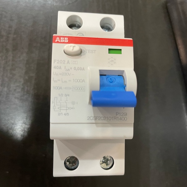 Однофазное устройство защитного отключения ABB F202 номинальный ток 40А, ток утечки 30mA, тип A, 2 полюса, 2 модуля