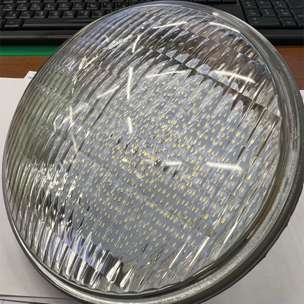 Лампа Тунгсрам PAR56 мощностью 16,5 Ватт на 12 Вольт для подводной подсветки, холодный дневной свет