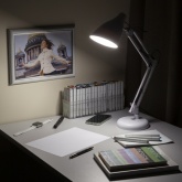 Светильник настольный ЭРА N-123-Е27-40W-W белый