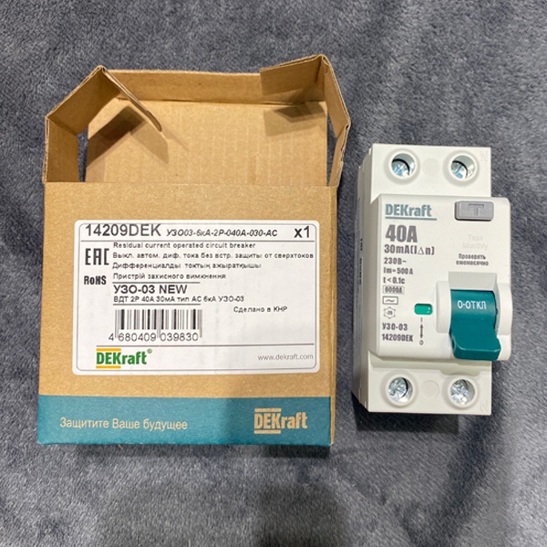 Двухполюсное устройство защитного отключения 40А Шнайдер Электрик класса АС модульного типа