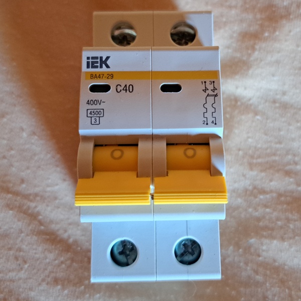 Двухполюсный дифференциальный выключатель 30мА Тип А (УЗО) ВД1-63 ИЭК, номинальный ток 63А