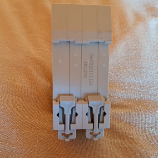 Двухполюсный дифференциальный выключатель 30мА Тип А (УЗО) ВД1-63 ИЭК, номинальный ток 63А