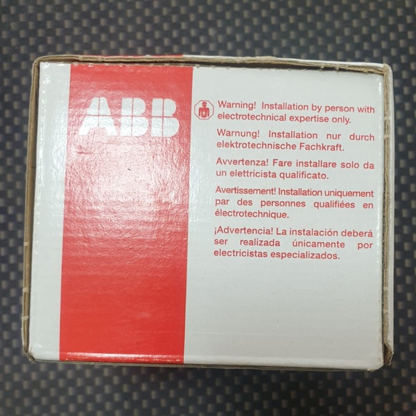 Трехфазное устройство защитного отключения ABB FH204 номинальный ток 40А, ток утечки 30mA, тип AC,  4 модуля