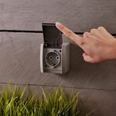 Розетка Kranz Industrial одноместная открытой установки с заземлением 2П+3 IP54 керамика серый