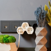 Тройник электрический Rexant 16 А с заземлением и защитными шторками, белый