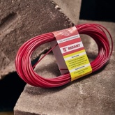 Трос стальной Rexant d2.5 мм в красной ПВХ изоляции, моток 20 метров