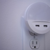 Ночник Ledvance Lunetta с 2-мя USB выходами