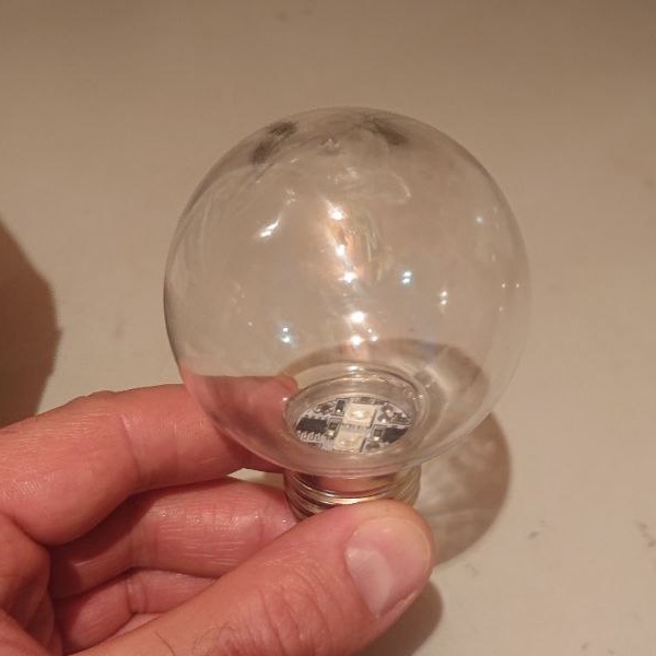 Светодиодная энергосберегающая лампочка для декоративного освещения, мощностью 3 Ватта, с цоколем E27, RGB свечение, прозрачная колба