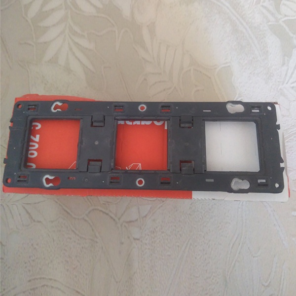 Суппорт Legrand Batibox 6-8 модулей/3 поста для Mosaic/Celiane