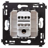 Переключатель с 3-х мест одноклавишный DKC Avanti в стену белое облако