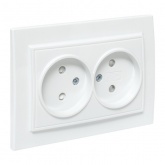 Розетка 2-местная без заземления со шторками EKF Basic 10А IP20 Минск белый