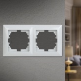 Рамка на 2 поста Intro Solo, белый 4-502-01