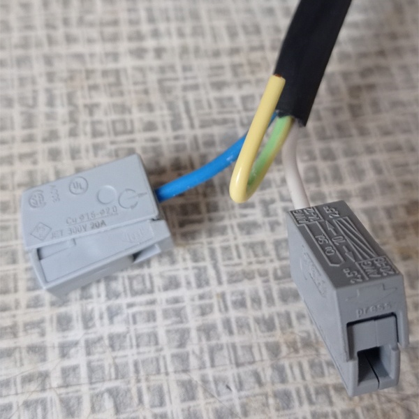 Пружинные клеммы WAGO 224 для соединения медных и алюминиевых проводов