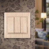 Выключатель трехклавишный Intro 10А 250В IP20 Plano, сосна 1-106-11