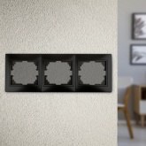 Рамка на 3 поста горизонтальная Intro Plano, антрацит 1-503-05