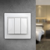 Выключатель трехклавишный Intro 10А 250В IP20 Plano, белый 1-106-01