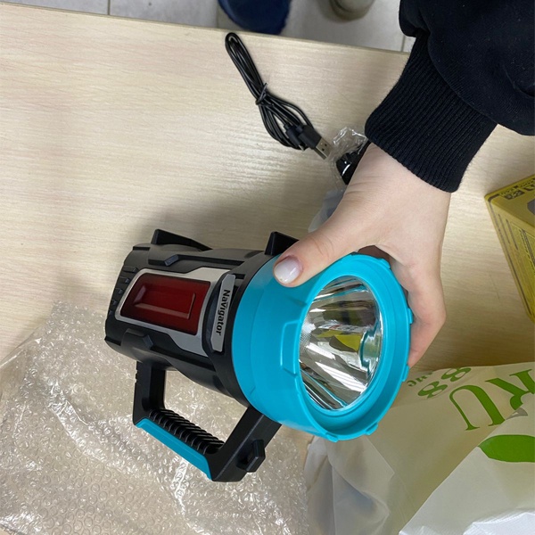 Фонарь светодиодный, аккумуляторный, походный, до 15 часов работы, 6 режимов