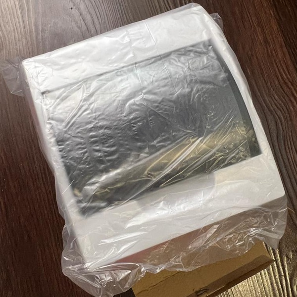 Настенный пластиковый электрический шкаф ЕКФ ЩРН на 8 модулей