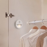 Светильник Feron FN1221 с датчиком движения и освещенности 2LED 0,5W 3хAAA IP20 круг 72x72x25mm