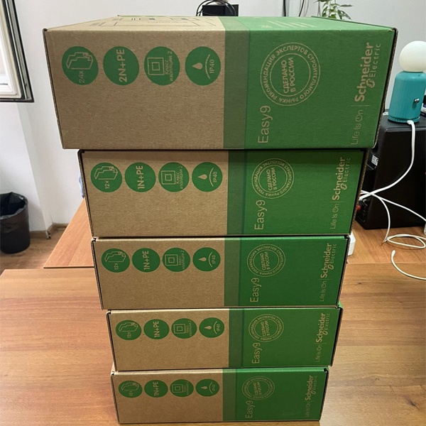 Распределительный электрощит Систем Электрик Easy9 скрытой установки, двухрядный 24 модуля прозрачная дверь шины N+PE