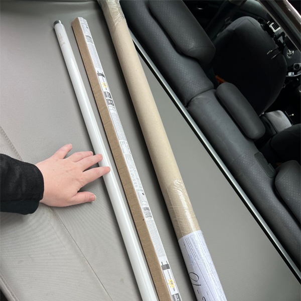 Двухцокольная лампа-трубка люминесцентная ЛЛ Т8 мощностью 30 Вт с цоколем G13 белого (дневного) света для ЭПРА