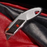 Нож Rexant с трапециевидным лезвием Профи, мгновенно заменяемое лезвие