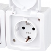 Розетка двойная ИЭК Гермес Plus 2х2П+3 РСб22-3-ГПБб IP54 белый