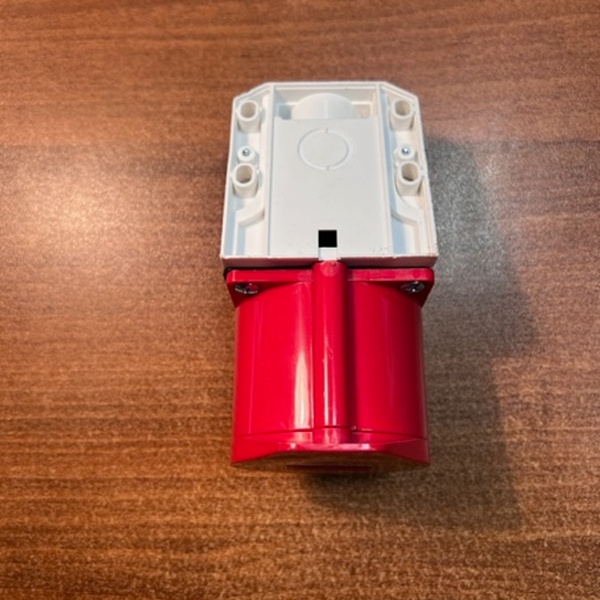 Накладной силовой разъем(розетка) пятиполюсный 380 Вольт ток нагрузки 32А, IP44, Ekf.